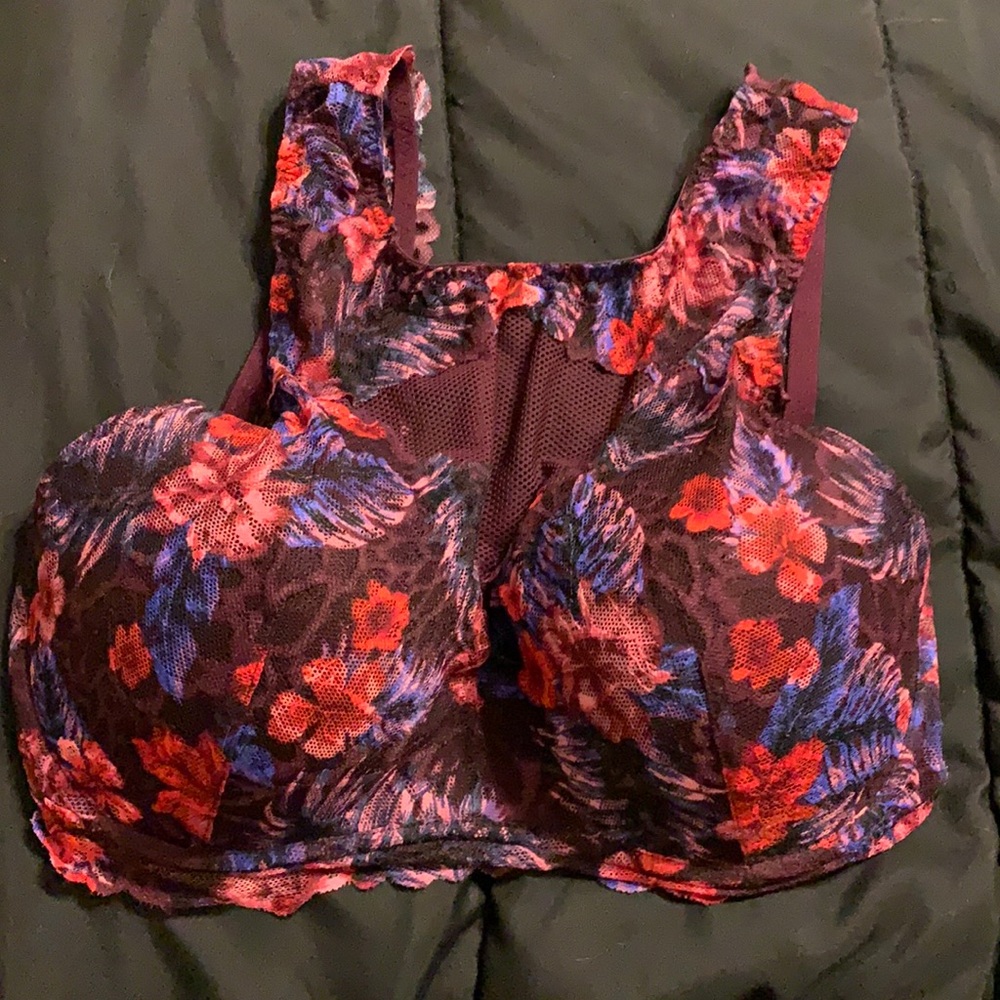 Victoria’s Secret pink bralette